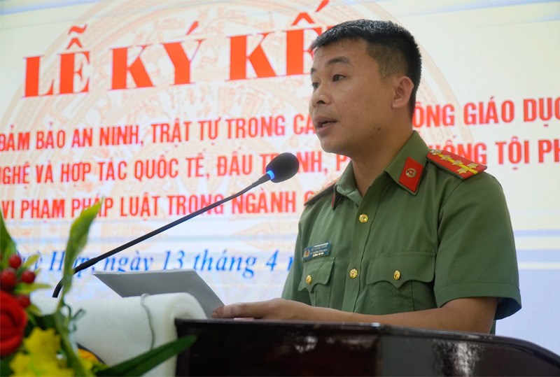 Anh-tin-bai